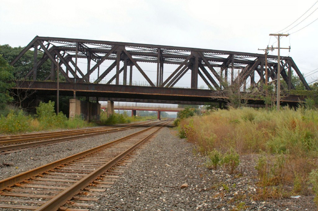 Near the Rouge Yard in Dearborn  08/27/2006
Keywords: Girderbridge