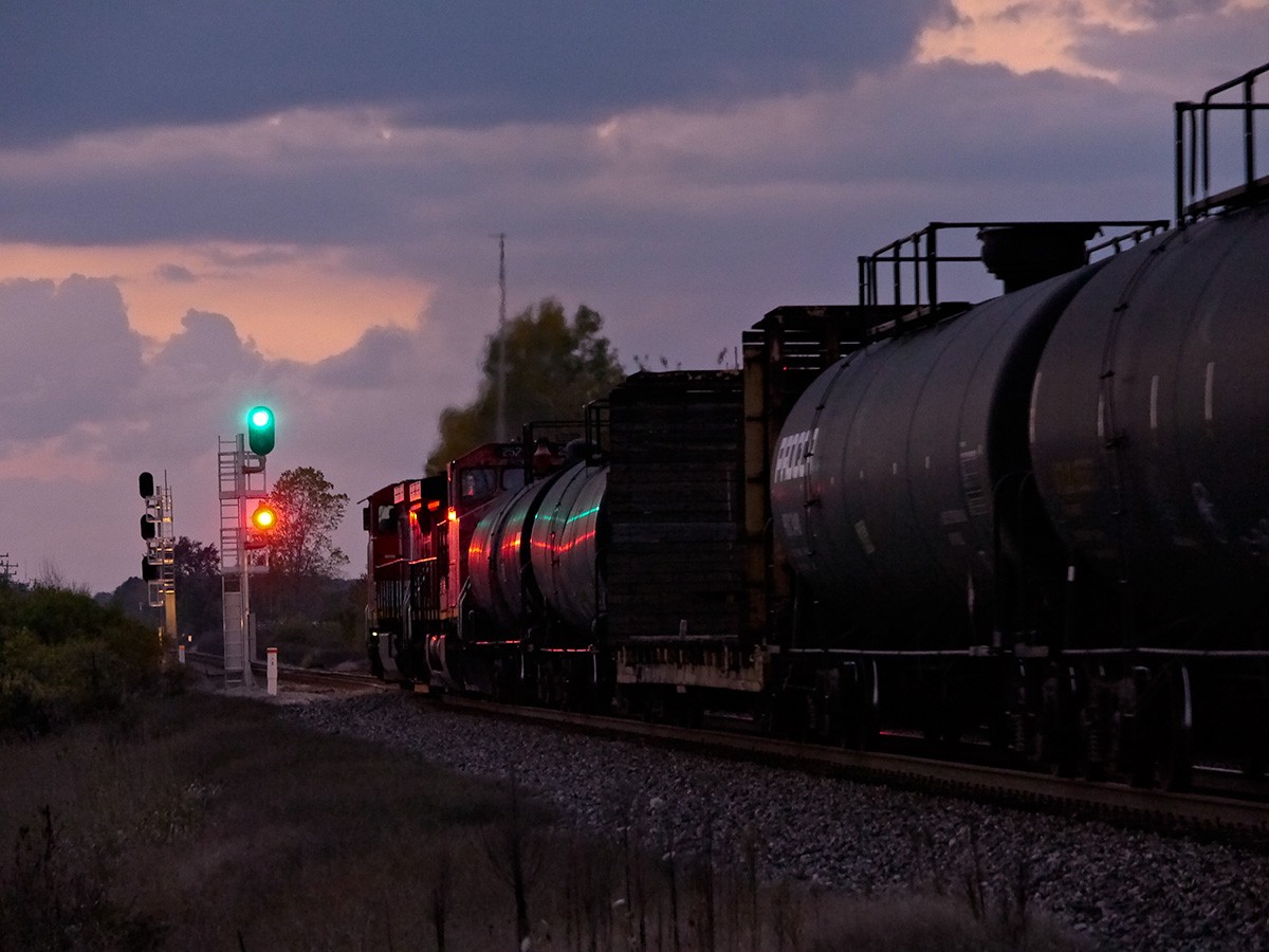 Clear to Imlay
CN 2613 with mixed freight westbound on a Friday night
at the west end of the Emmett siding.

October 18, 2013
