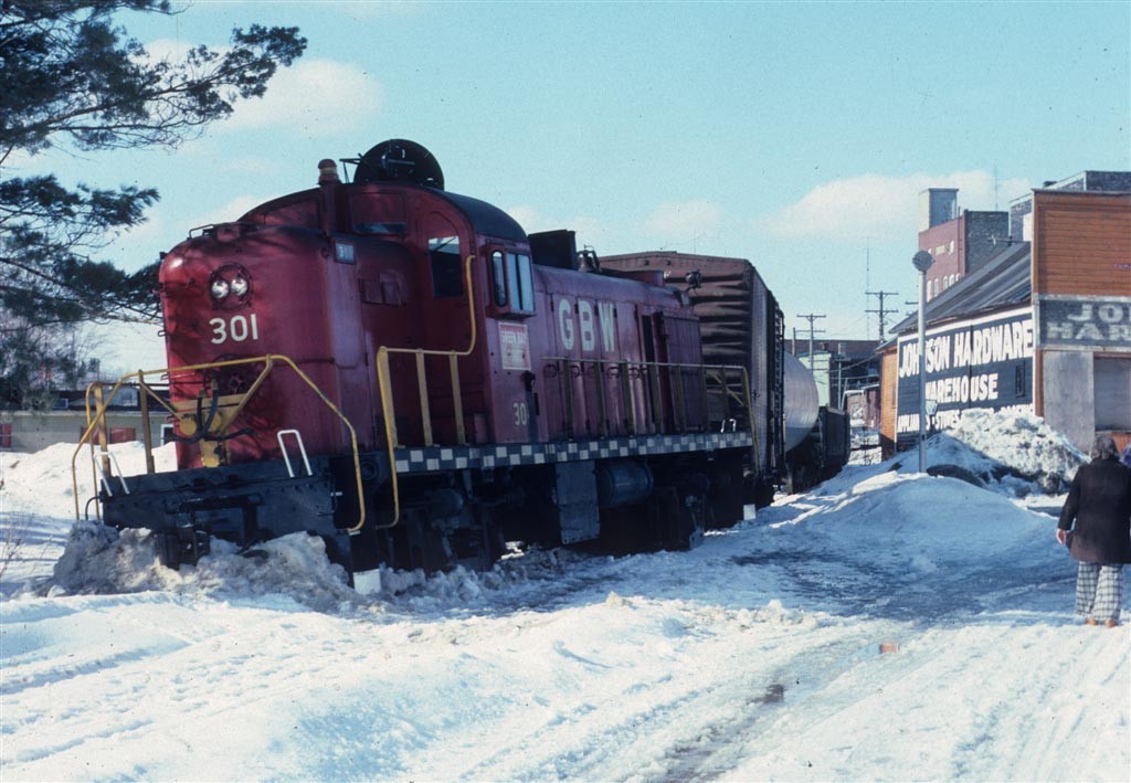 MIGN April 1977 Cadillac
MIGN (GBW) 301 derailed at Cadillac.
