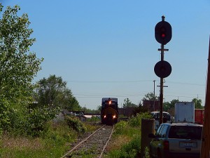 Crossing the CSX diamond at Defiance