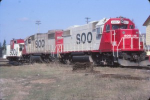 IMG_20200522_0004 Soo engines at Trout Lake MI - May 1982 - fixed.jpg